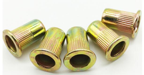 ကာဗွန်သံမဏိ Countersunk Rivet Knurled T Nut